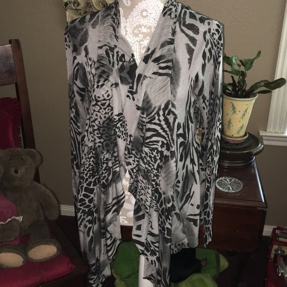 AVA Beautiful Cardigan